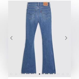 Levi’s
726 HIGH RISE FLARE WOMEN'S JEANS